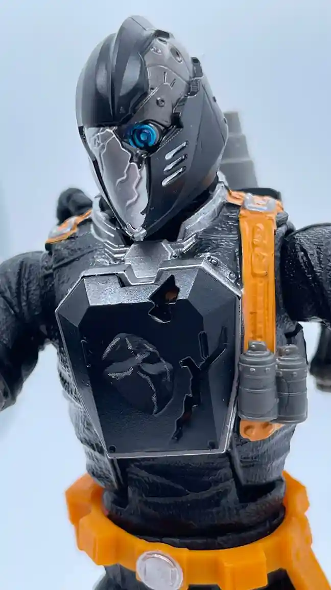 BAT-GI-Joe-Classified-Series-Battle-Damage-Close copy