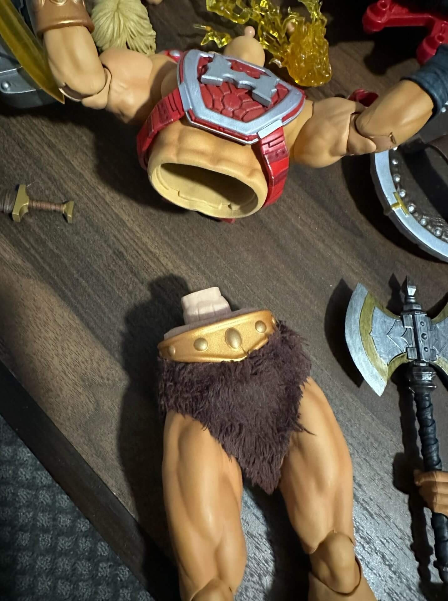 Mondo He Man broken 1