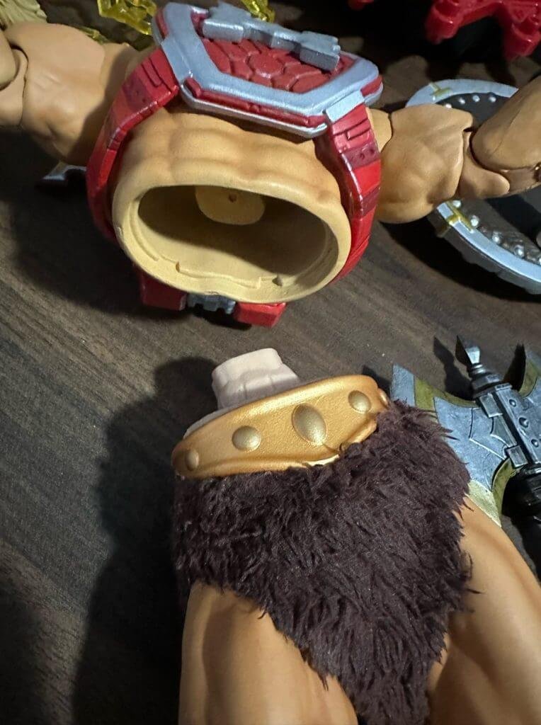 Mondo He Man broken 2