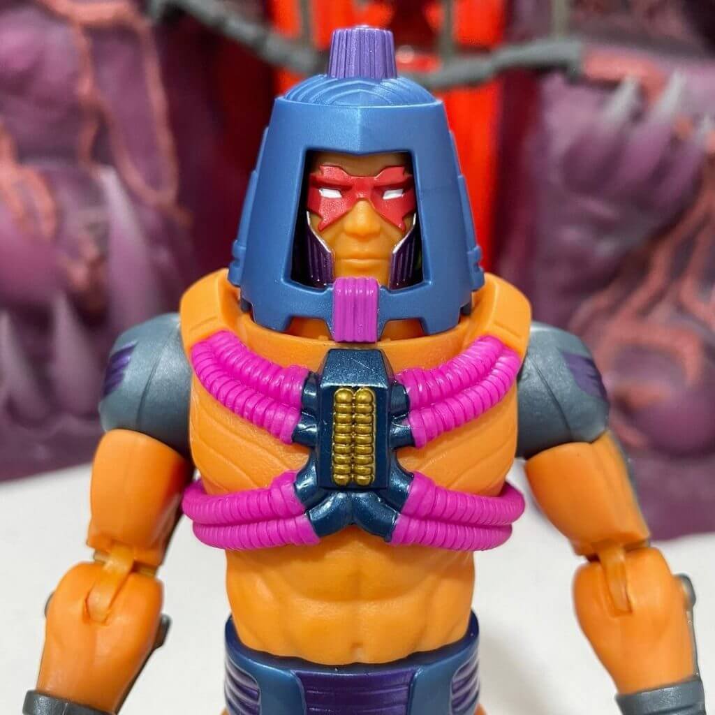 Masterverese New Eternia Man E Faces 7 in hand