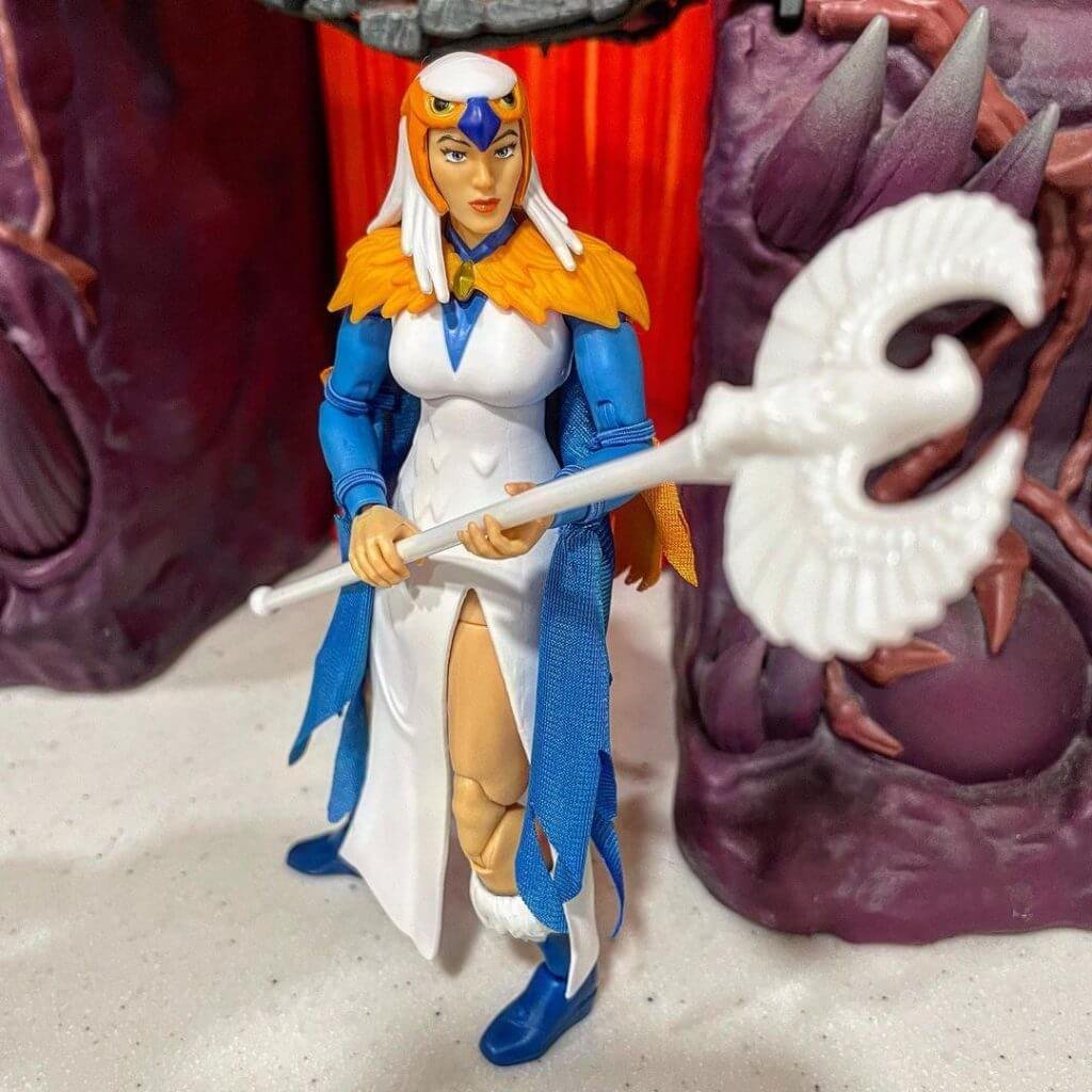 Masterverese Soceress 4 in hand