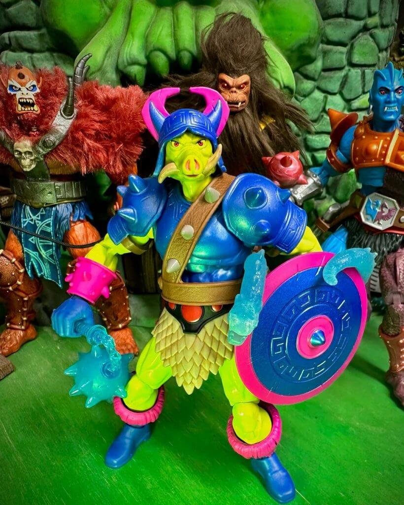 Pig-Head Masterverse Rulers of the Sun In Hand