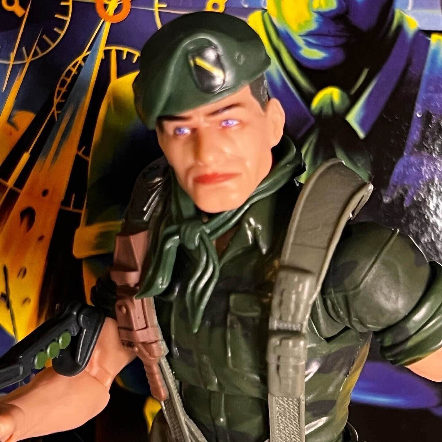 GI Classified Series Falcon In Hand image figure 2