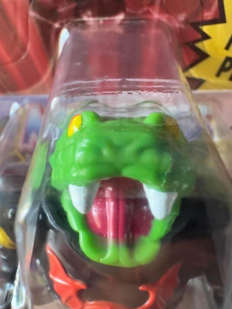 MOTU Origins Snake Trooper in Hand close up face