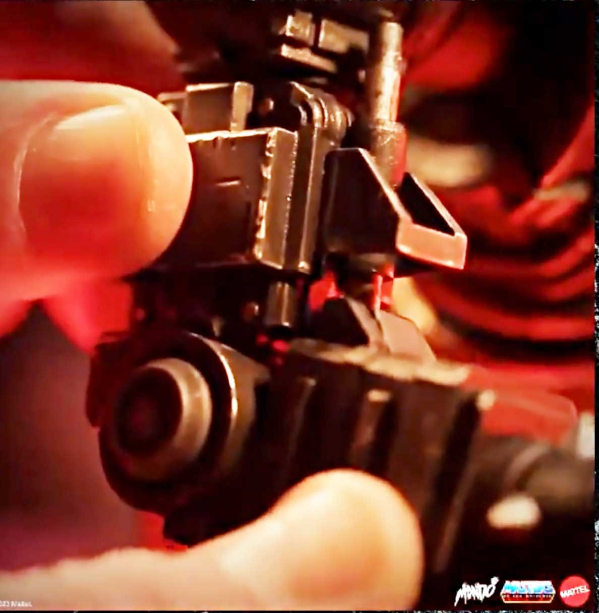 Mondo-Trap-Jaw-Sixth-Scale-Figure-2