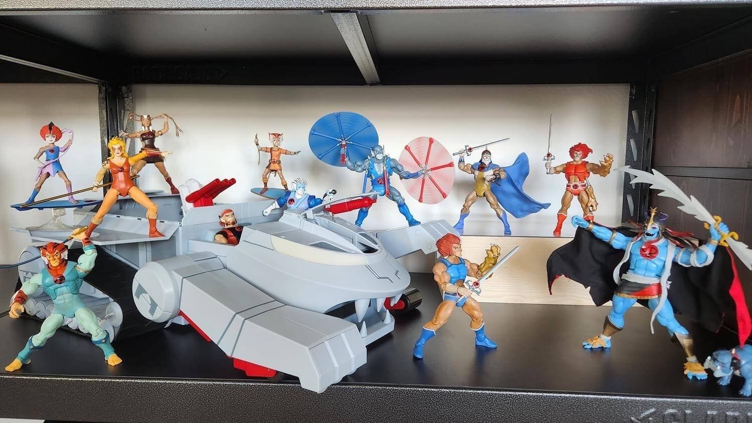 Super7 Ultimates Thundertank 10