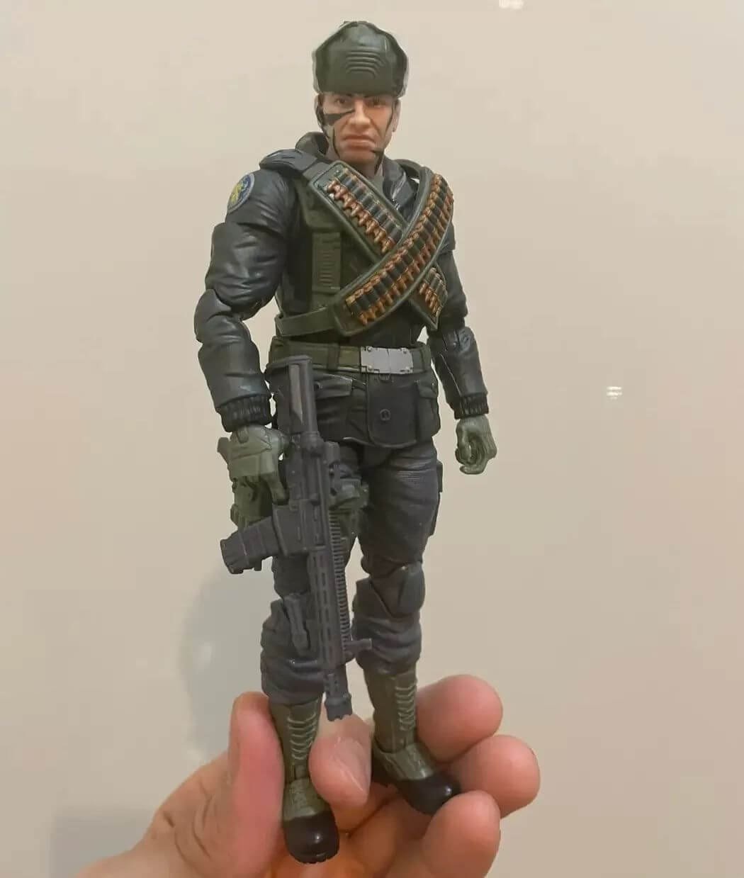 GI Joe Classfieid Big Ben in hand 1