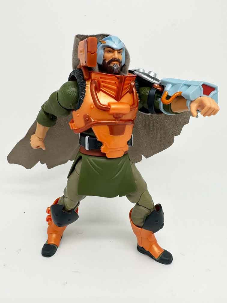 Masters-of-the-Universe-Man-At-Arms-Revelation-Deluxe-armed-up--action-pose-2