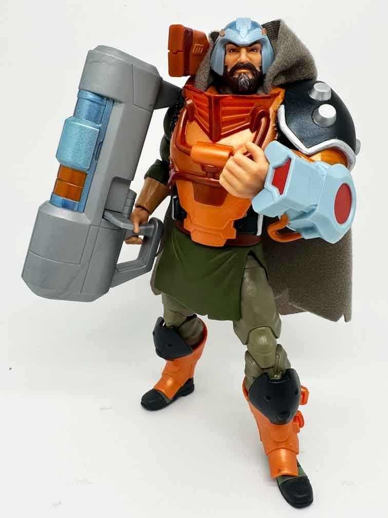Masters-of-the-Universe-Man-At-Arms-Revelation-Deluxe-armed-up--action-pose-3