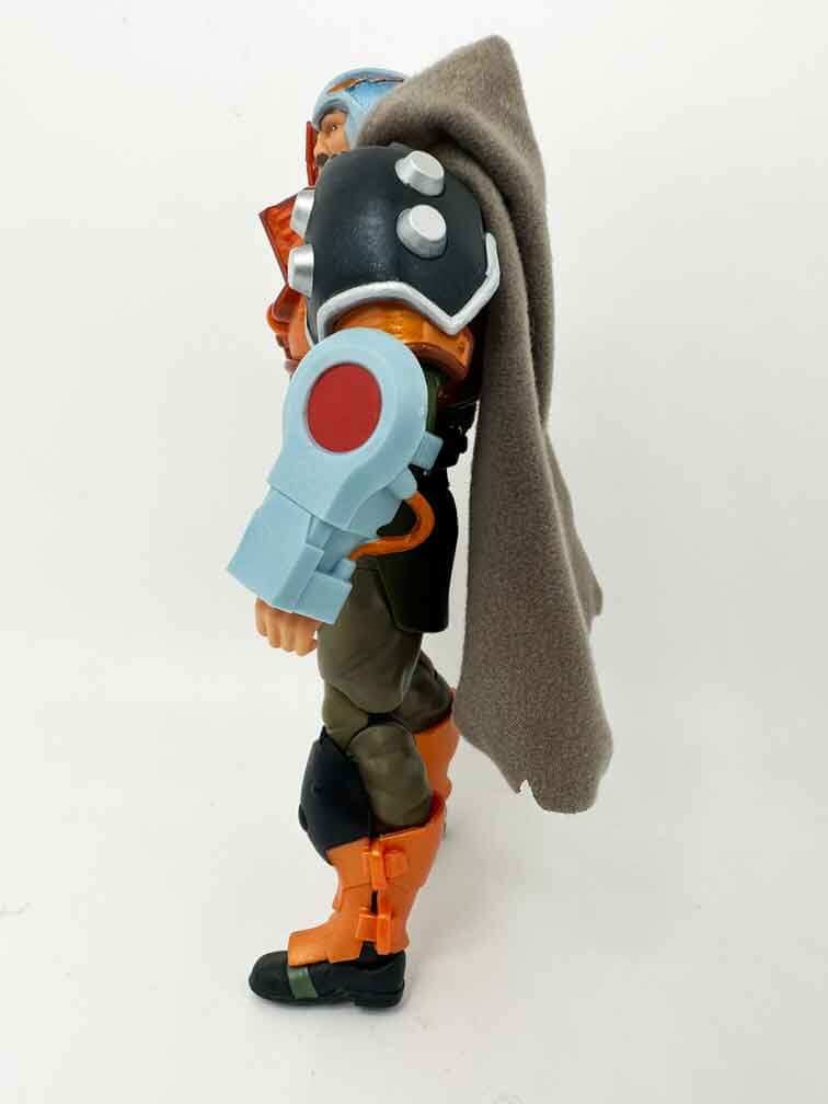 Masters-of-the-Universe-Man-At-Arms-Revelation-Deluxe-armed-up-left-side