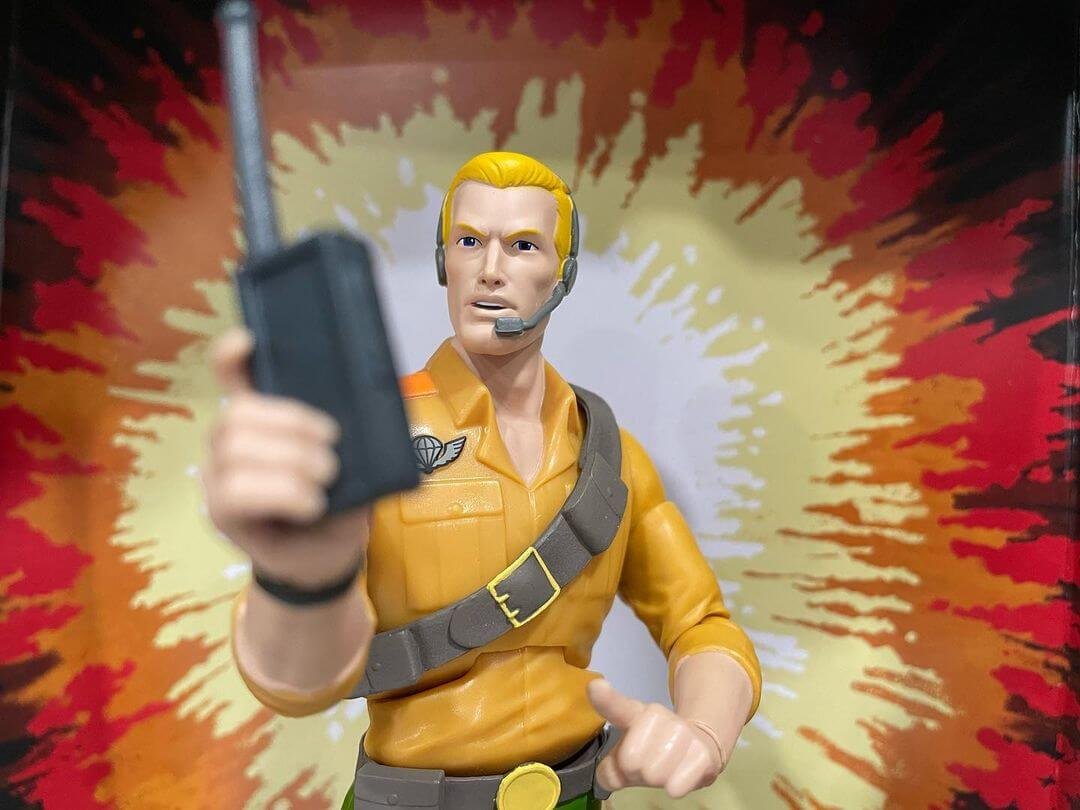 Super7 GI Joe Ultimates Duke action shot 4
