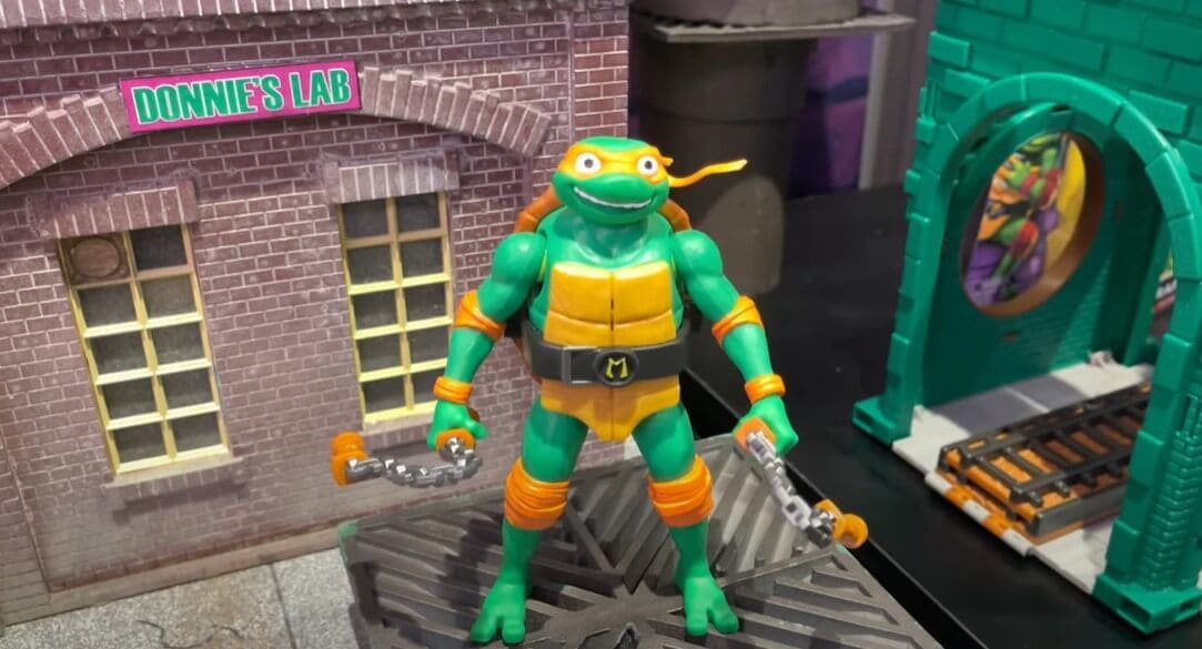 TMNT Mutant Meyhem Action Figures Mikey