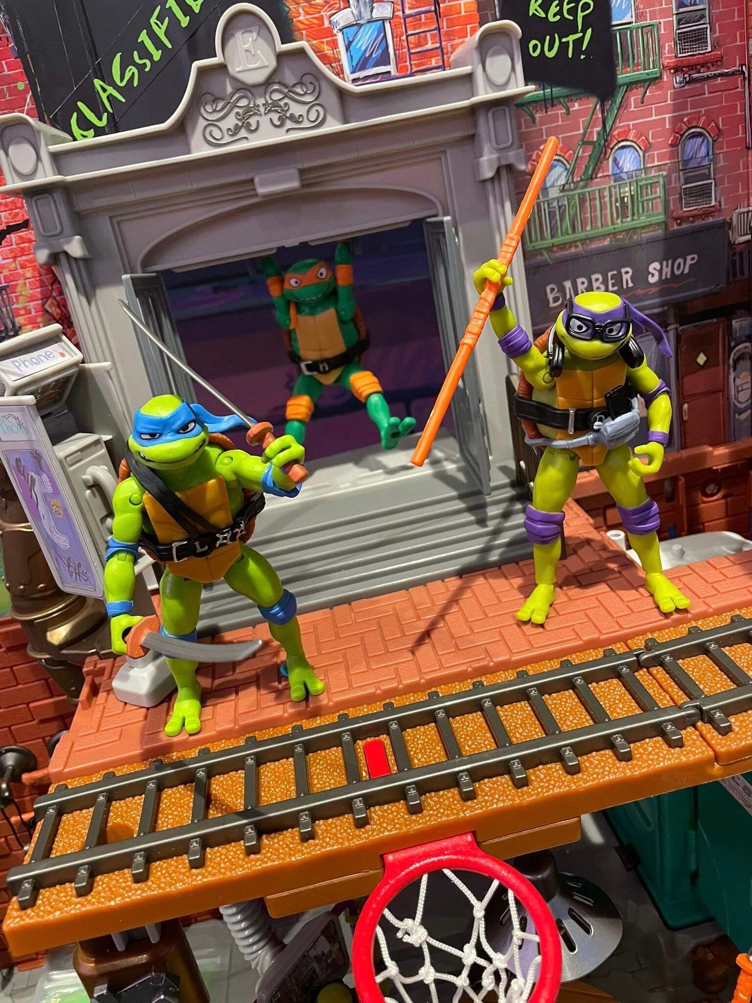 TMNT Mutant Meyhem Sewer Lair Playset 2