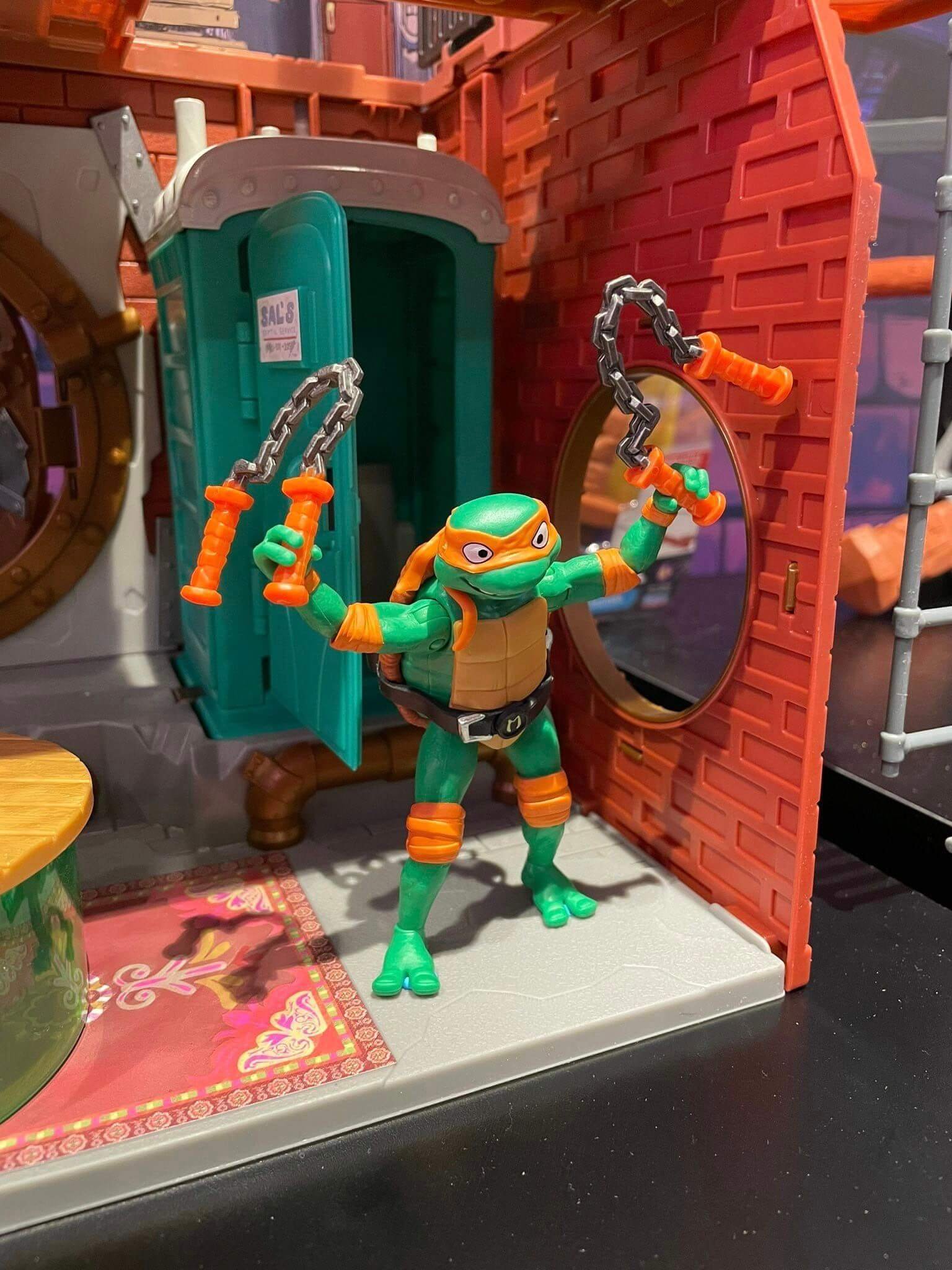 TMNT Mutant Meyhem Sewer Lair Playset 4