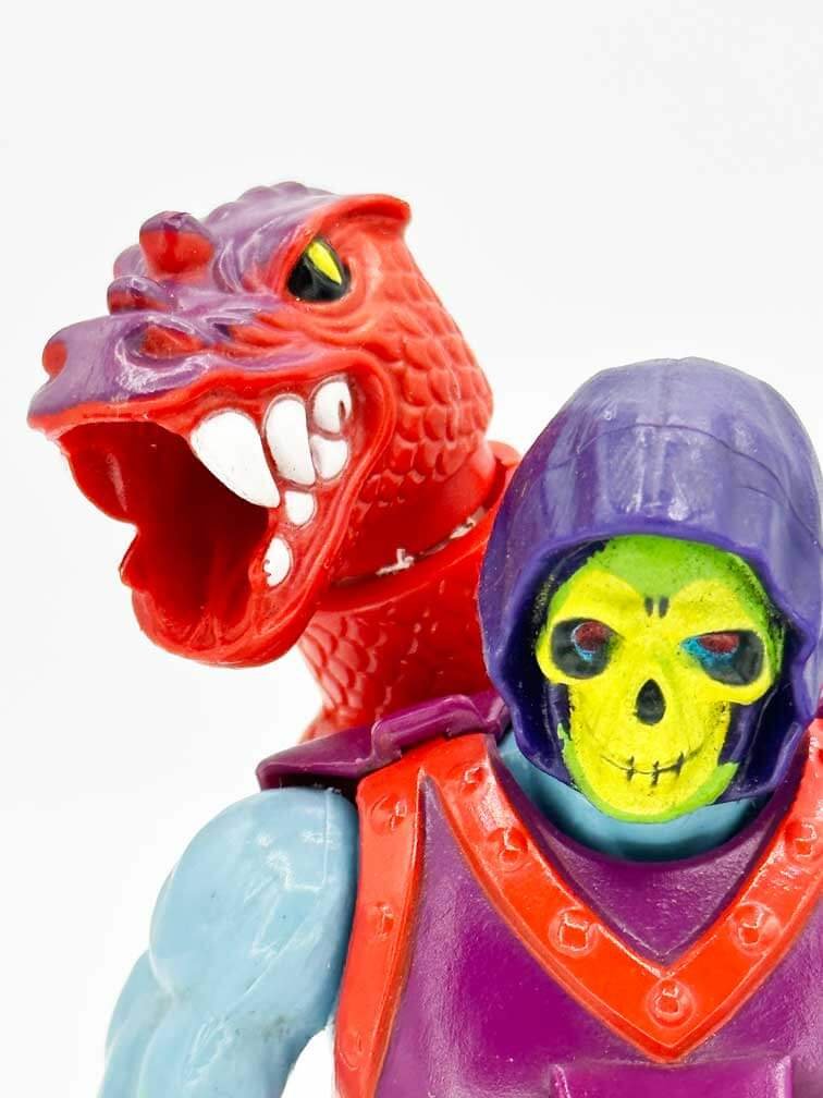 Dragon-Blaster-Skeletor-MOTU-Vintage-Figure-2
