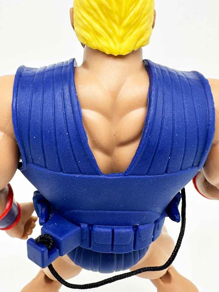 Masters-of-the-Universe-MOTU-Origins-Duplico-In-Hand-back-close-up