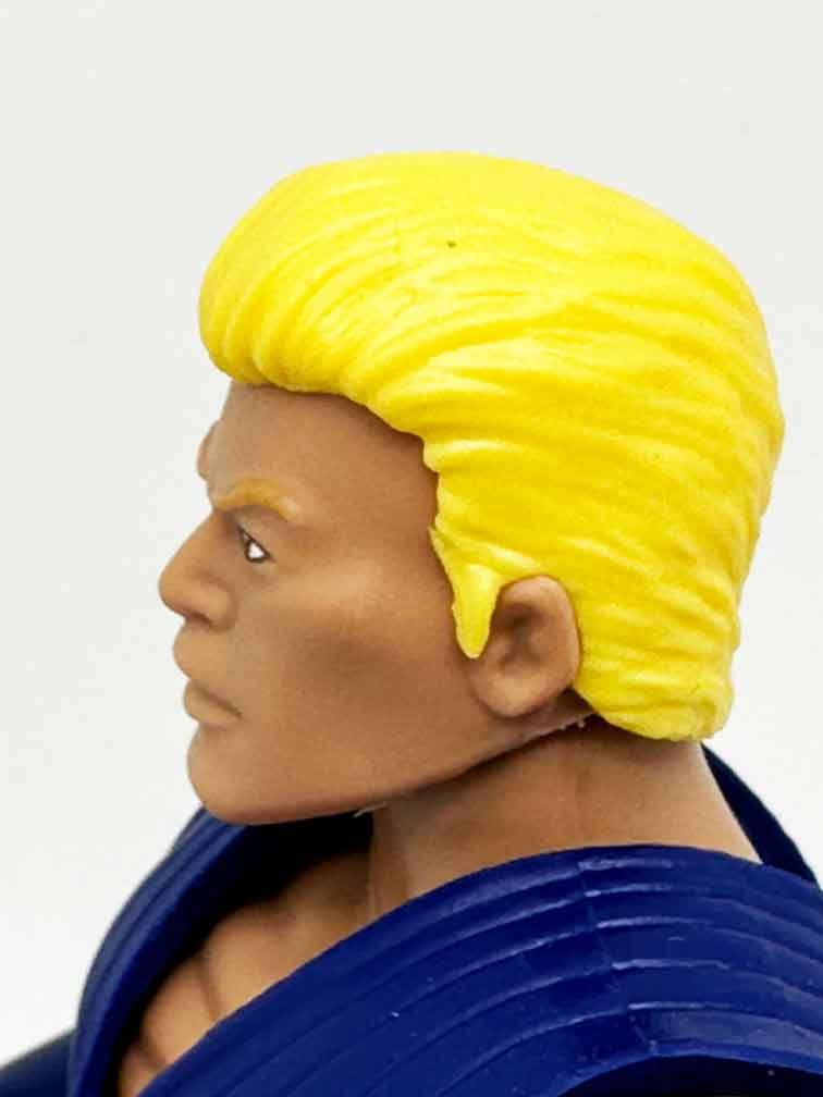 Masters-of-the-Universe-MOTU-Origins-Duplico-In-Hand-head-left