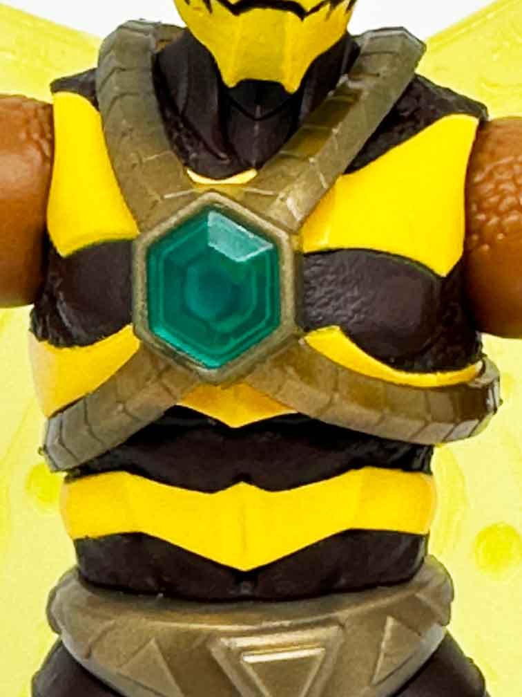 Masterverse-New-Eternia-Buzz-Off-in-hand-chest