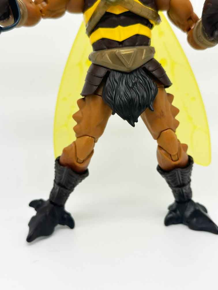 Masterverse-New-Eternia-Buzz-Off-in-hand-legs-front
