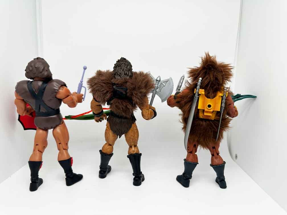 Masterverse-New-Eternia-Grizzlor-in-hand-MOTUC-Comparison-rear