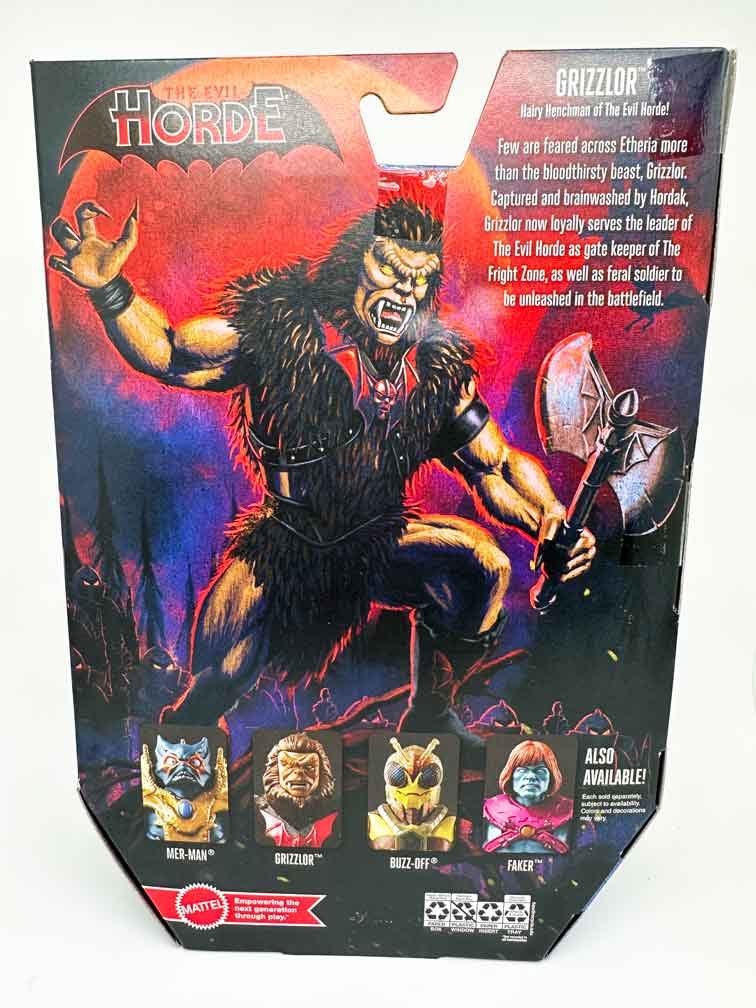 Masterverse-New-Eternia-Grizzlor-in-hand-package-rear