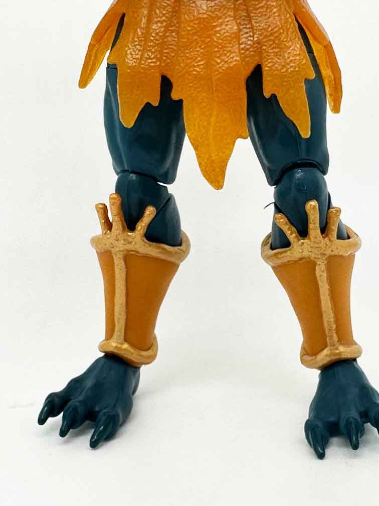 Masterverse-Revelation-Classic-Mer-Man-in-hand-legs-front
