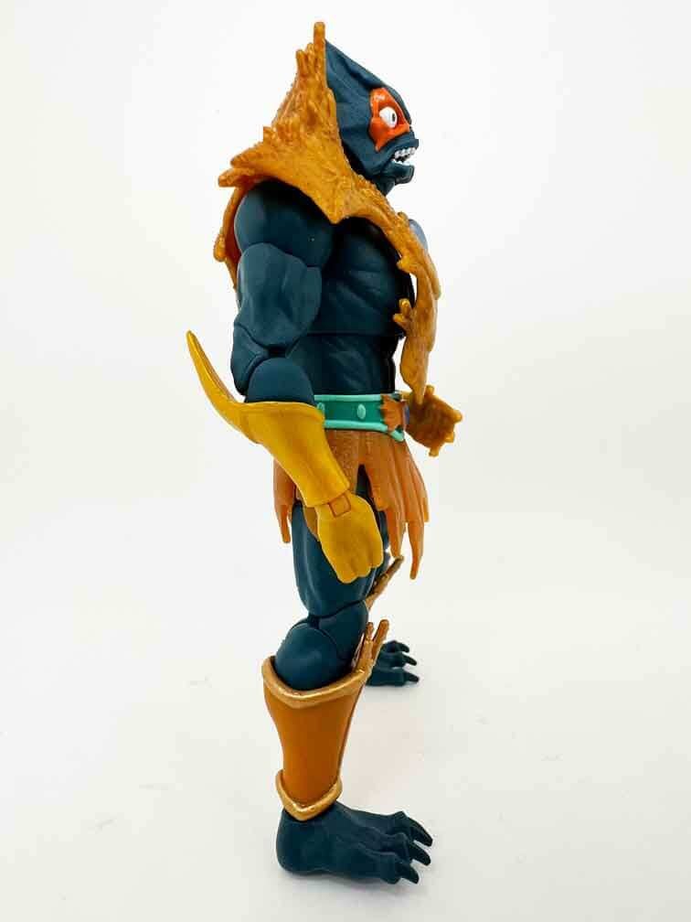 Masterverse-Revelation-Classic-Mer-Man-in-hand-right