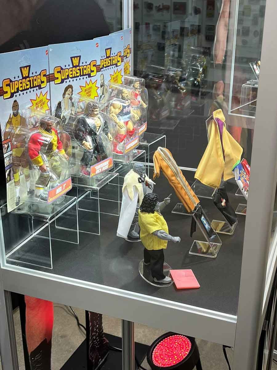 WWE-Superstars-Wrestlemania 39 Day 2 Booth