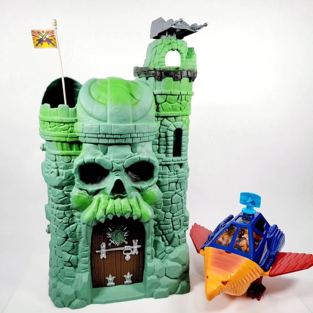 MOTU Origins Point Dread on Castle Grayskull