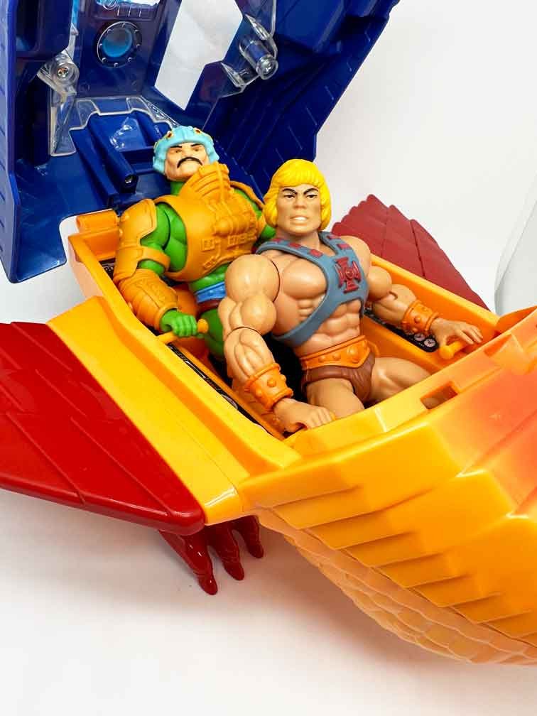 MOTU-Origins-Talon-Fighter-&--Point-Dread-action-pose-11