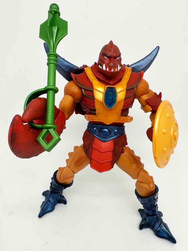 Masterverse-New-Eternia-Clawful-action-pose-4