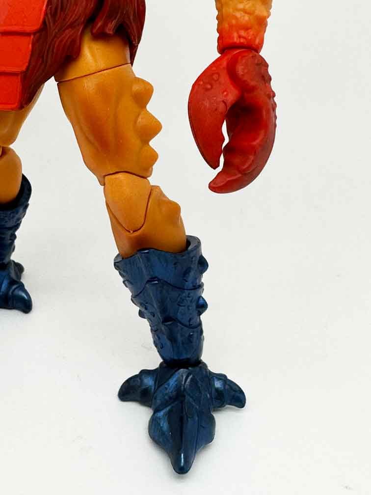 Masterverse-New-Eternia-Clawful-left-leg