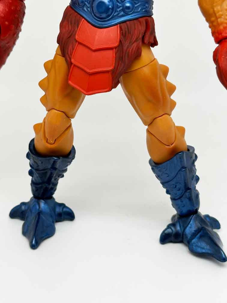 Masterverse-New-Eternia-Clawful-legs-front
