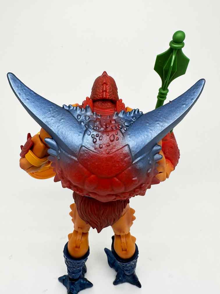 Masterverse-New-Eternia-Clawful-rear-shell-on