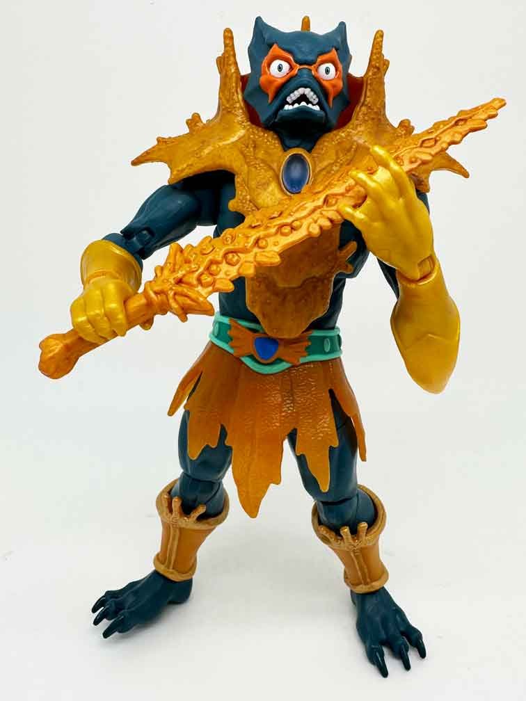 Masterverse-Revelation-Classic-Mer-Man-in-hand-action-pose-5