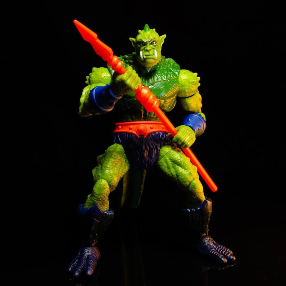 Masterverse Whiplash in Hand new 1