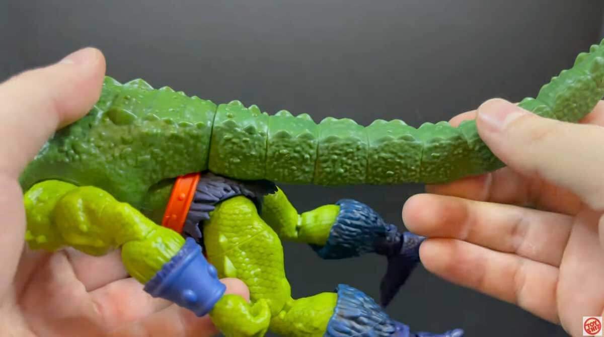 New-Eternia-Masterverse-Whiplash-8