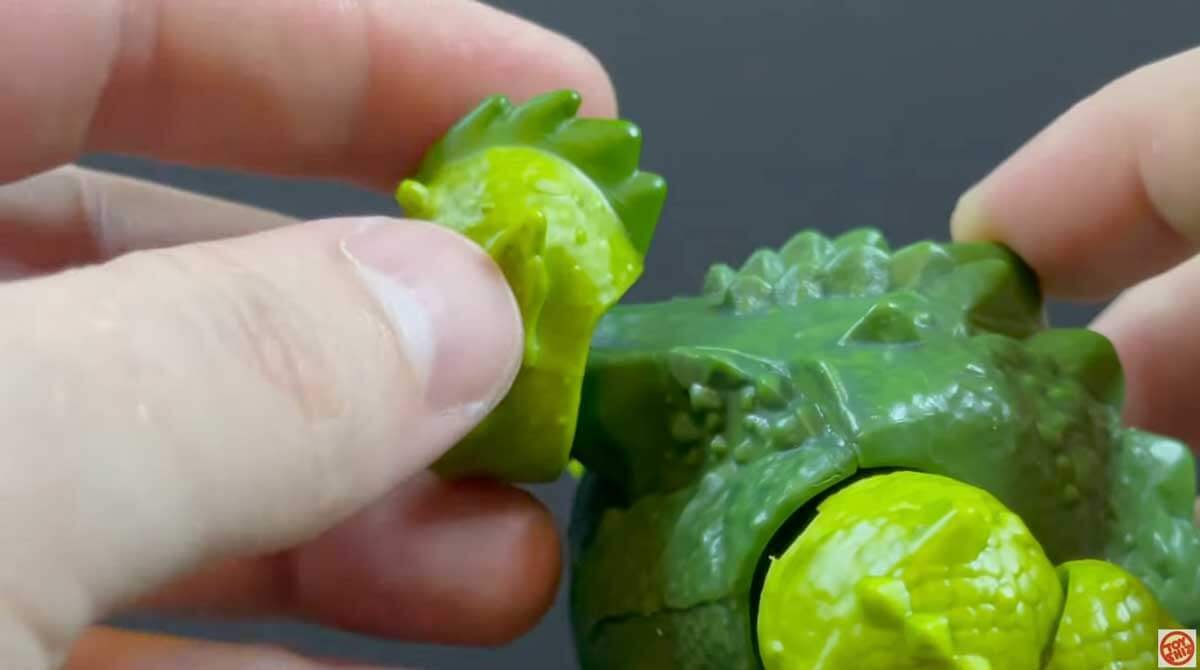 New-Eternia-Masterverse-Whiplash-9