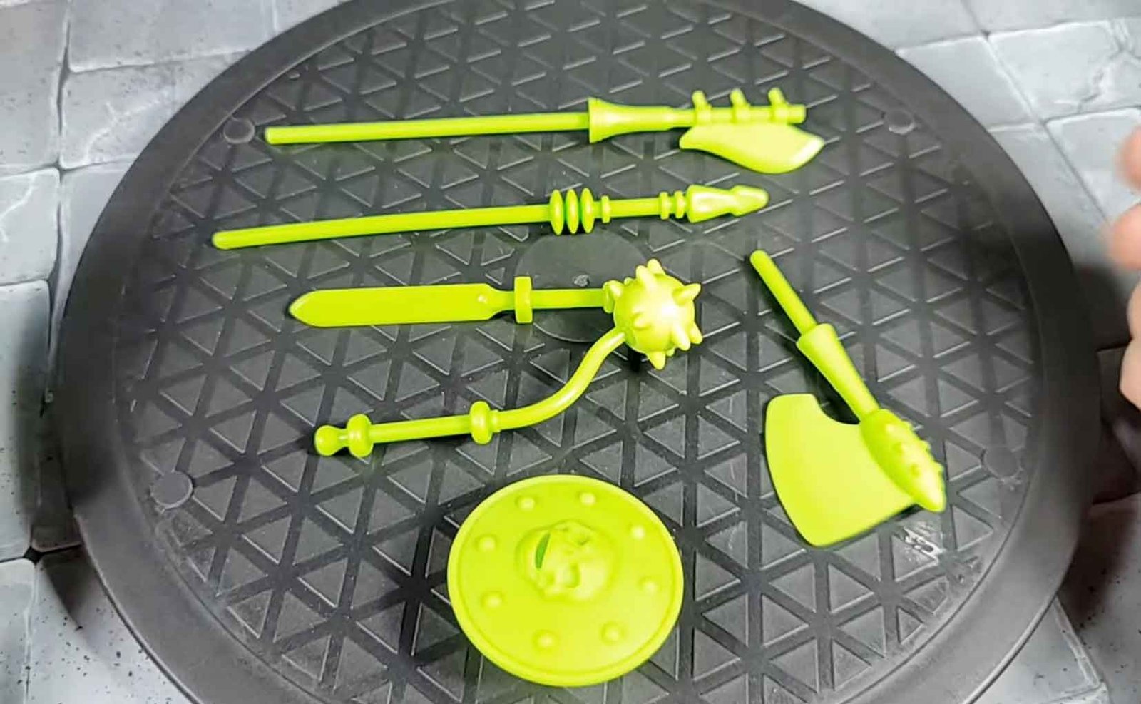 Skeleton-Warriors-MOTU-Origins-In-Hand-8