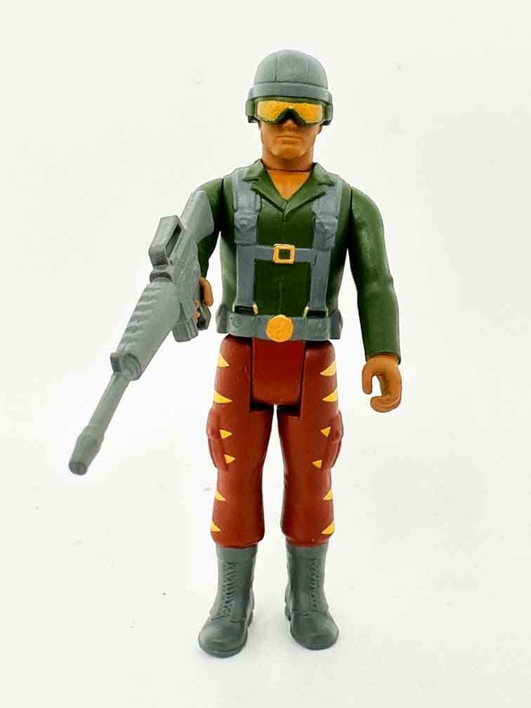 GI-Joe-ReAction-Wave-6--Tiger-Force-Green-Shirt-front-in-hand