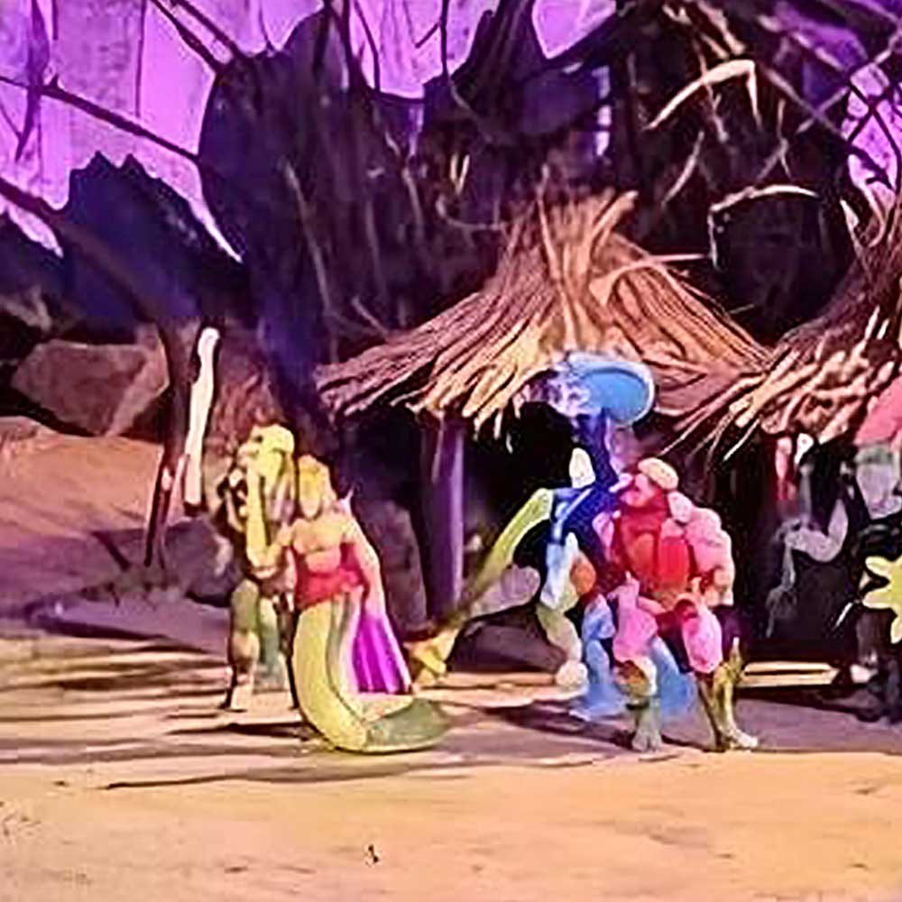 Lady-Slither-Fang-Or-MOTU-Origins-Stop-Motion-Close