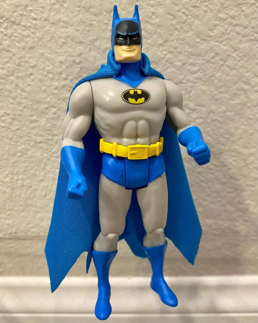 McFarlane Super Powers Batman in hand 3