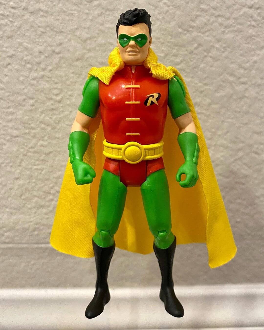 McFarlane Super Powers Robin in hand 2