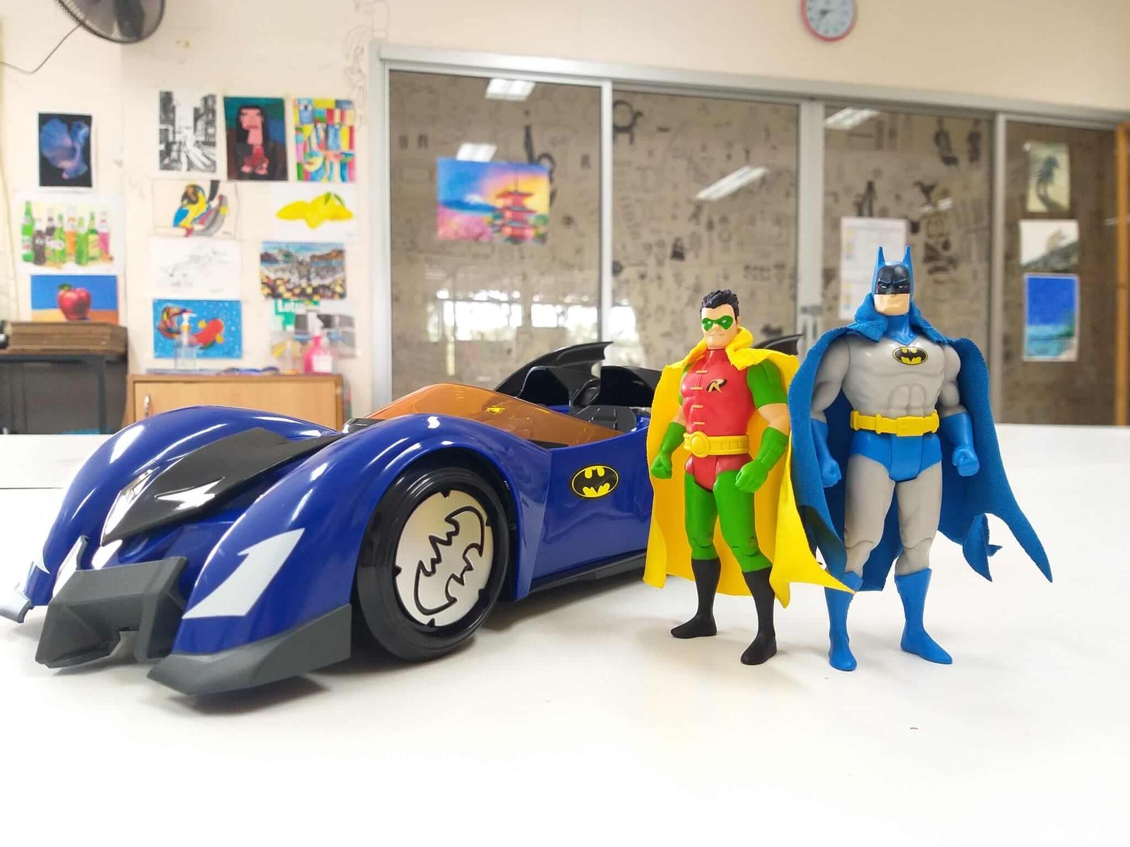 McFarlane Super Powers Wave 4 Batman Robin Batmobile in hand 1