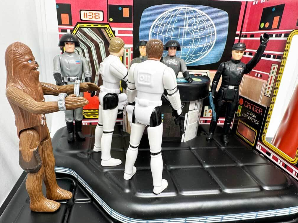 Paleetoy-Death-Star-Detention-Block-action-scene-2