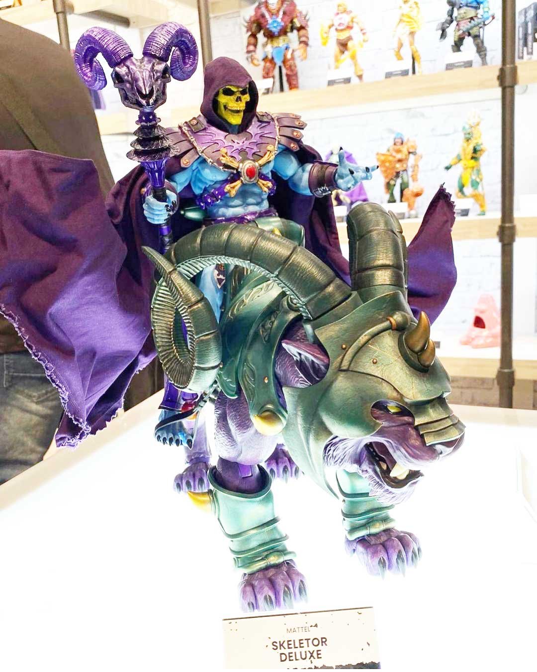 Skeletor-and-Panthor-Mondo-Sixth-Scale-2
