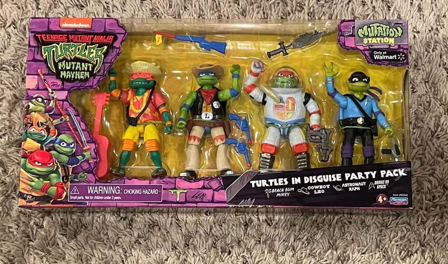 TMNT Mutant Mayhem Turtles in Disguise Party Pack in hand 1