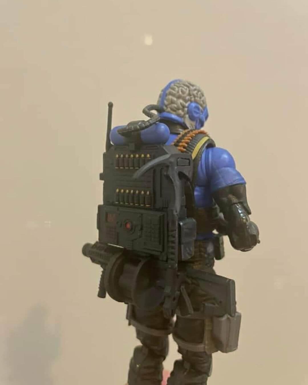 GI Joe Classfieid Range Viper in hand 3