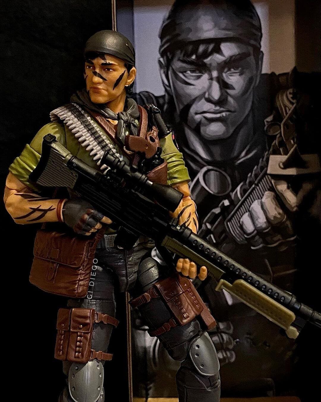 Gi Joe Classified Series Tunnel Rat in hand 15