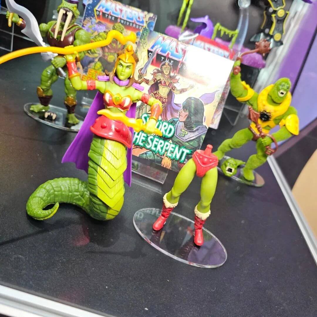 MOTU Origins Lady Slither & Fangor SDCC 2023